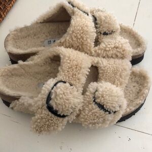 Birkenstock papillon fuzzy teddy sandal